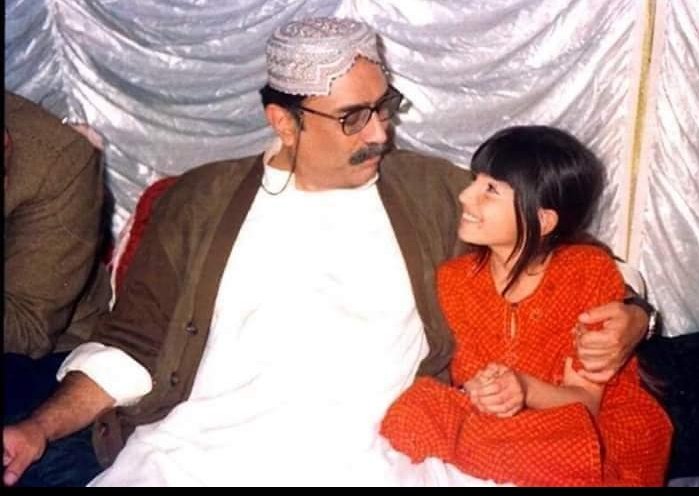 HassainBaloch's tweet photo. #SMBB,Pakistani Politician who was the First Woman Leader of a Muslim nation in modern history,serving PM of Pakistan,Polio free pakistan was the dream of SMBB, 1/2
@BBhuttoZardari @BakhtawarBZ @AseefaBZ @MediaCellPPP @KeshooBai @Qasimsoomro @SyedaShehlaRaza @sherryrehman https://t.co/2yviEVYGhb