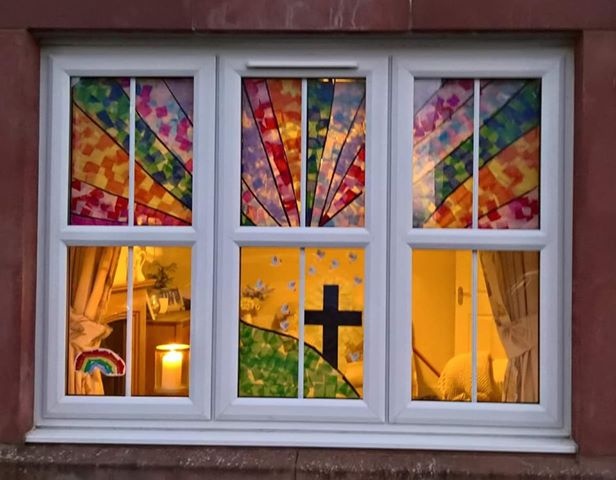 desolct's tweet photo. What a fabulous Easter window from Jenny in #Dearham π π
Wishing you all a wonderful Easter.
#TogetherWeCan #TogetherCumbria https://t.co/nZjIJjTt02