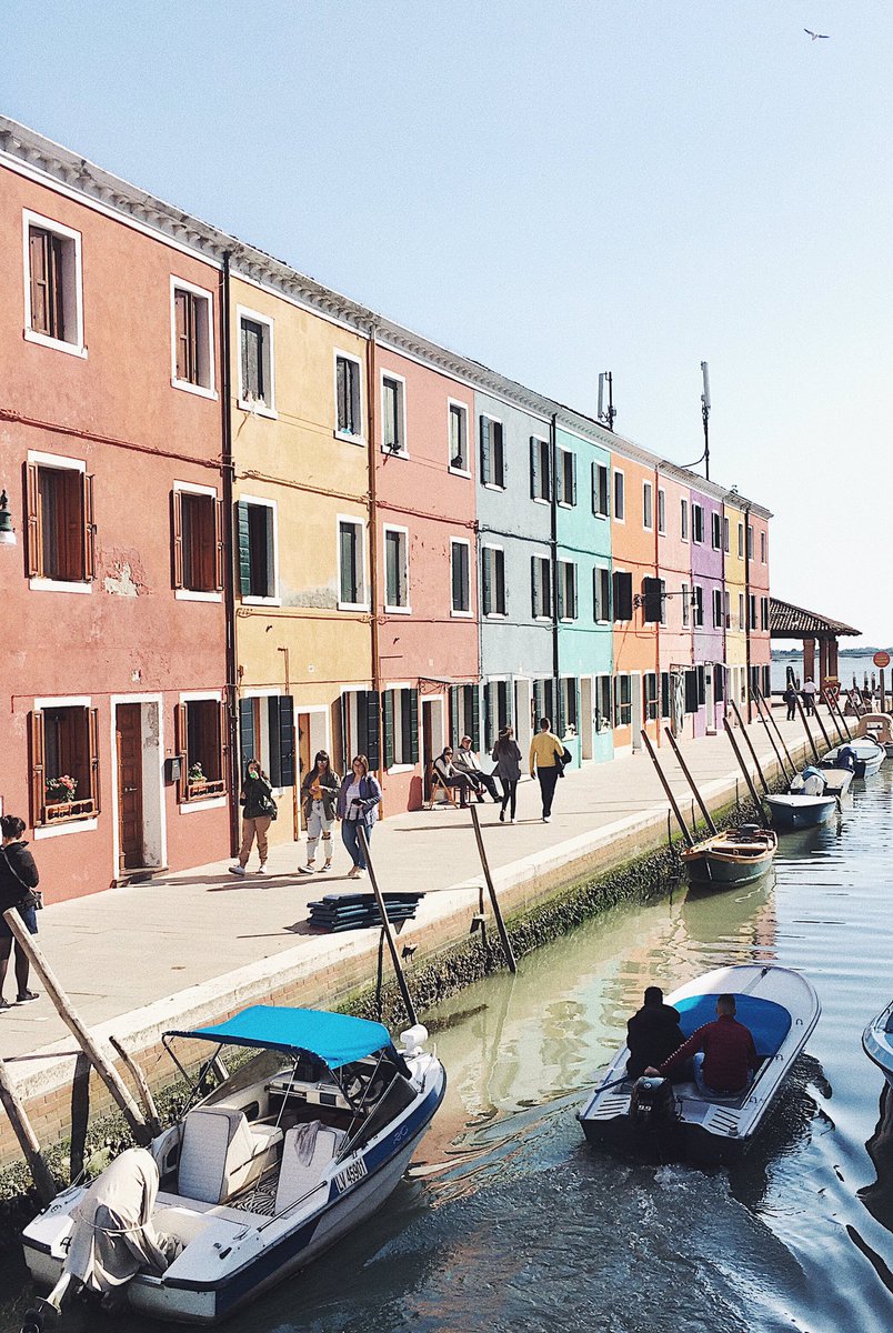 neverJAVIever's tweet photo. Dreaming of when I can visit Europe again. Take care everyone and be safe! Praying for everyone 🙏🏻😊 #venice #burano #italy #europe #travel #quarantine https://t.co/vA6g5MhZWL