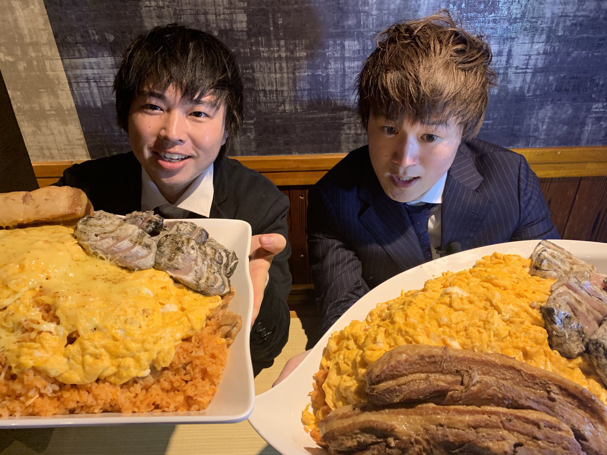 ぞうさんパクパク𓃰 炭火焼鳥 まるなか スーツ漢コラボざん ふわとろオムライス5 Over T Co Xqw65bufcc T Co Lw2ijhkc2a Twitter