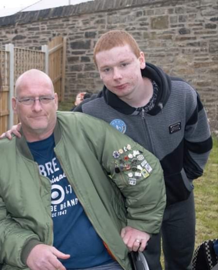 pstewee97's tweet photo. My amazing strong inspirational Dad passed away peacefully last night after a long hard battle with cancer 💔 I'm going to miss u dearly Dad I love u so much makes me content knowing ur no longer in pain and suffering xSee u on the other side Rest in peace Dad 04-10-68 11-04-2020 https://t.co/GXbRON9Kin