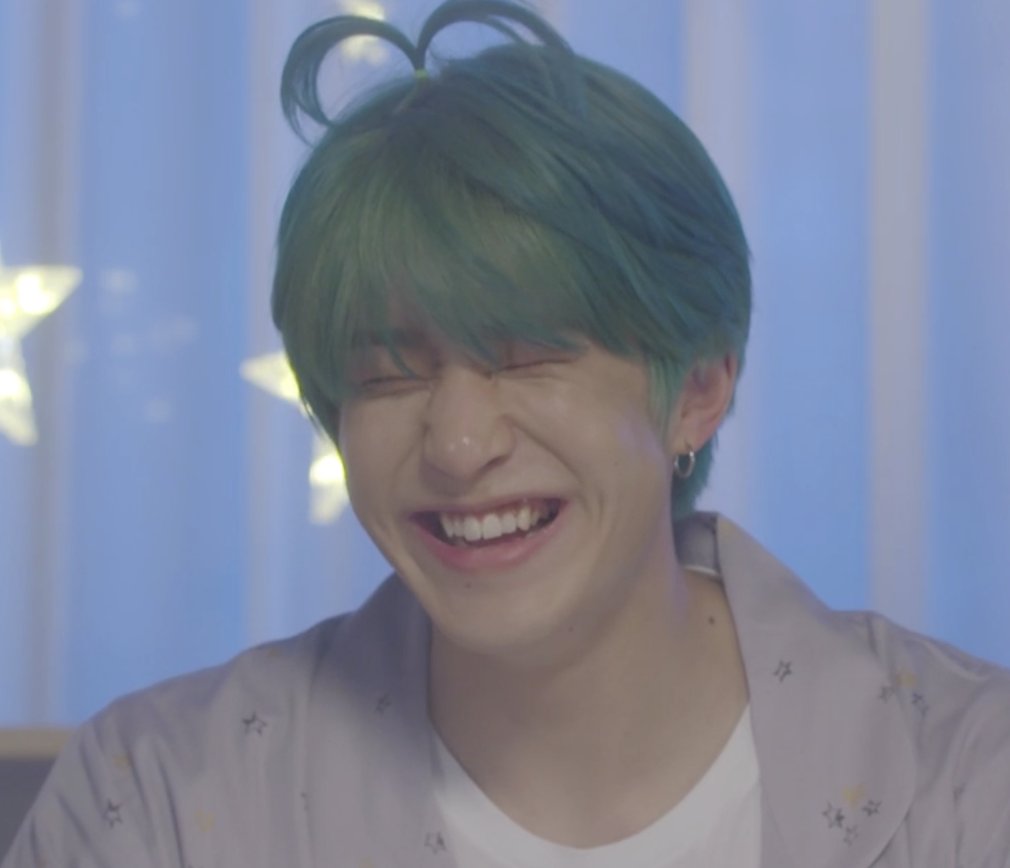 Park Jinwoo or Jinjin green hair an important and necessary thread