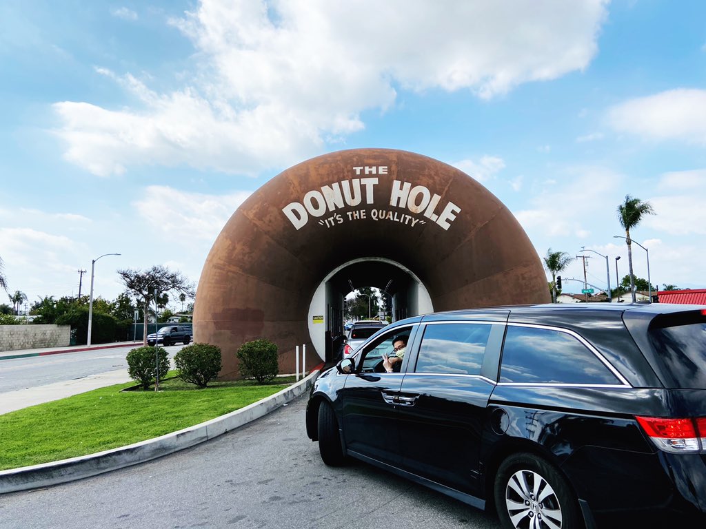 HuddleBee's tweet photo. As a special treat, we checked out this iconic drive-thru today. #socalfun #QuarentineLife https://t.co/S0xZqVjG74