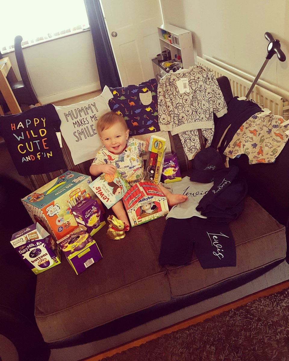 BethhDerbyshire's tweet photo. H A P P Y    E A S T E R 🐣 https://t.co/lfb6UXyC8p
