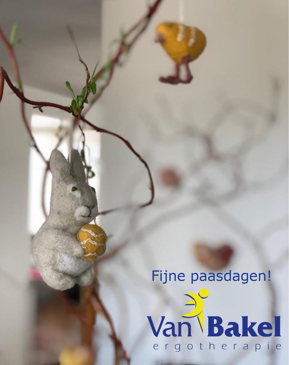 *FIJNE PAASDAGEN*

Fijne paasdagen! Ook al is het anders dan we gewend zijn. Maak er iets moois van! 
 
Aanstaande dinsdag staan we graag weer voor u klaar. 
Maar eerst: genieten van Pasen en de lente in de lucht! 🌸⛅️🐣