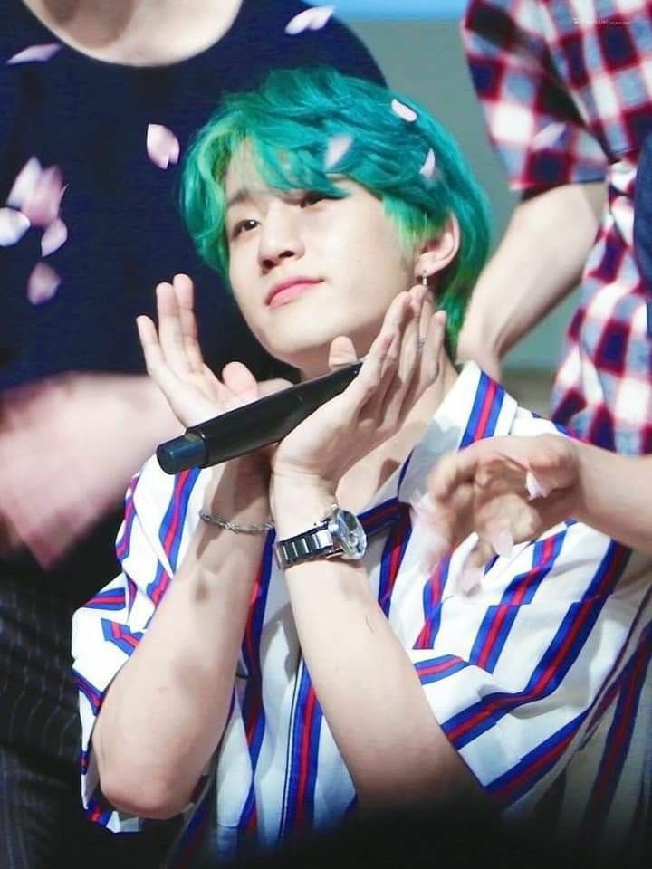 Park Jinwoo or Jinjin green hair an important and necessary thread