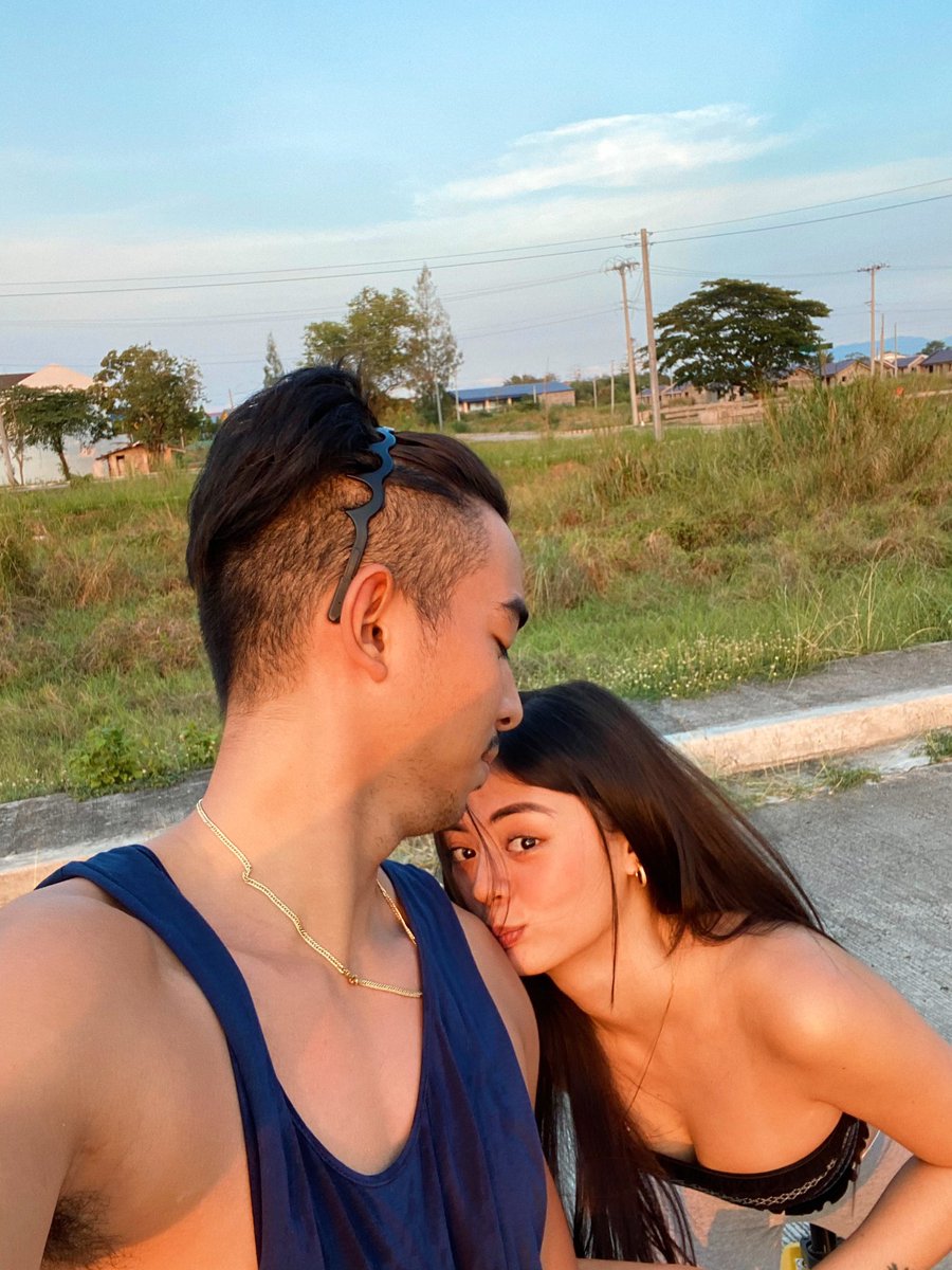 camilltrinidad's tweet photo. Ang saya ko kasi akin ka. Maloko sobrang lakas ng trip puro ka tarantaduhan pero pag dating sa pag ibig grabe mag mahal. Sobrang swerte ko talaga sayo kasi binigay mo yung pangarap ko para saating dalawa. Gusto ko lang mag message kasi sobrang saya ng relasyon natin Ilysm babe ❤️ https://t.co/C1yDOXixyI