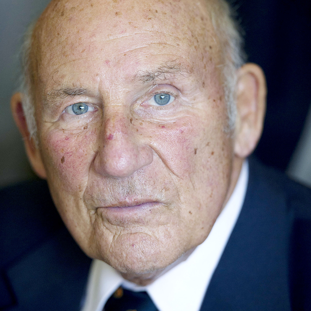 Saddened to learn of the passing of Sir Stirling Moss. One of the sport's true greats. Our thoughts this weekend with his family and friends.