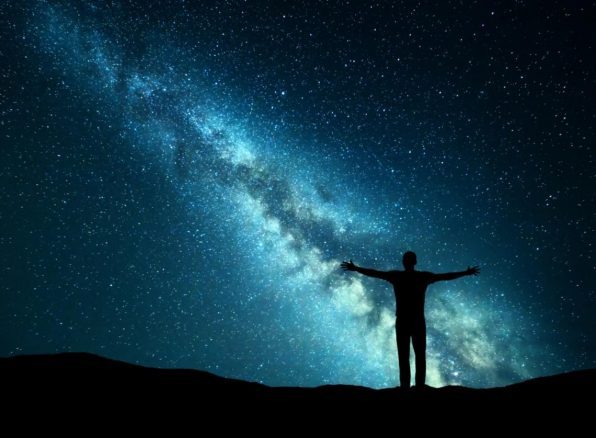 SteamCanarias's tweet photo. Modelando el Universo: ¿Qué es el Universo? https://t.co/jgCa4biZdZ https://t.co/sJBZzeDKrU