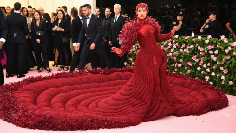 5. This one is for my medical lab tech peeps. Cardi B's extravagant rubies encrusted gown by  @ThomBrowneNY sorta looks like a giant red blood cell. Maybe it's the combination of the vivid red color and the hollow ring-like shape.