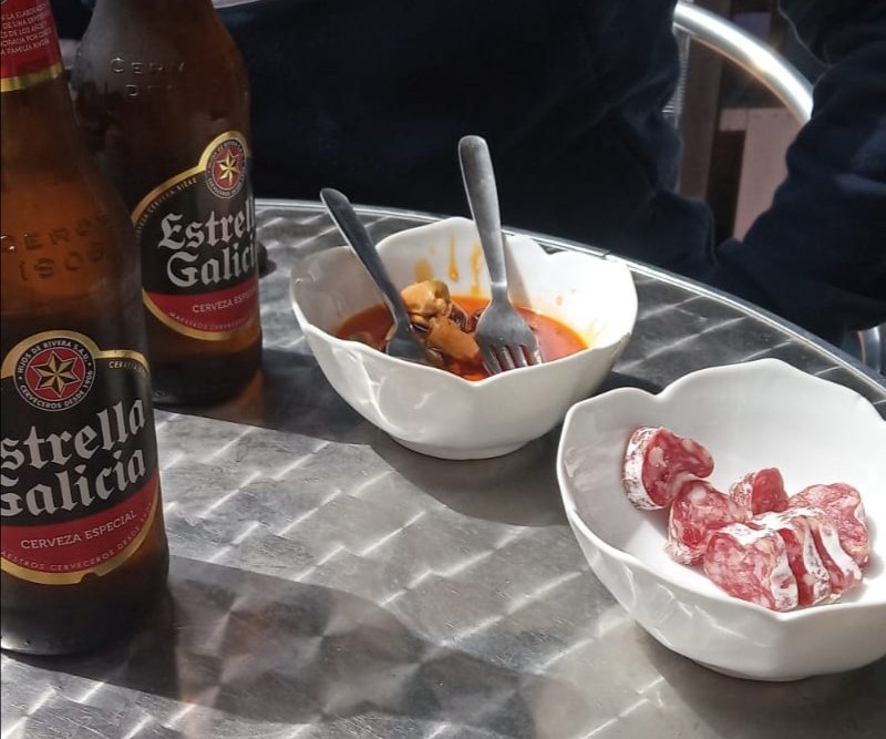 Cultura i comunitat com a pal de paller dels Casals i Ateneus. Afagant força per tornar!

Cc. @BodegaLaRiera

#VermutCasalsAteneus
#EnfortimCasalsAteneus