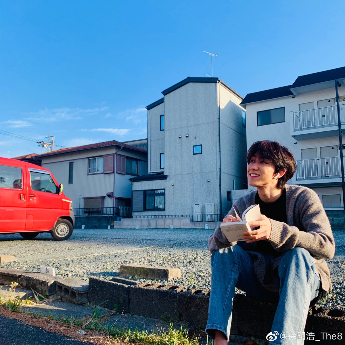 A thread of Minghao        as      ᵐⁱⁿᵍʰᵃᵒ