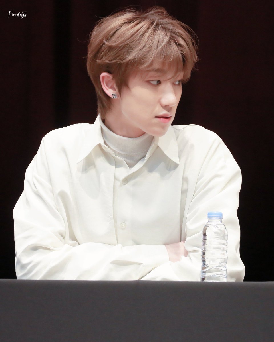 A thread of Minghao        as      ᵐⁱⁿᵍʰᵃᵒ