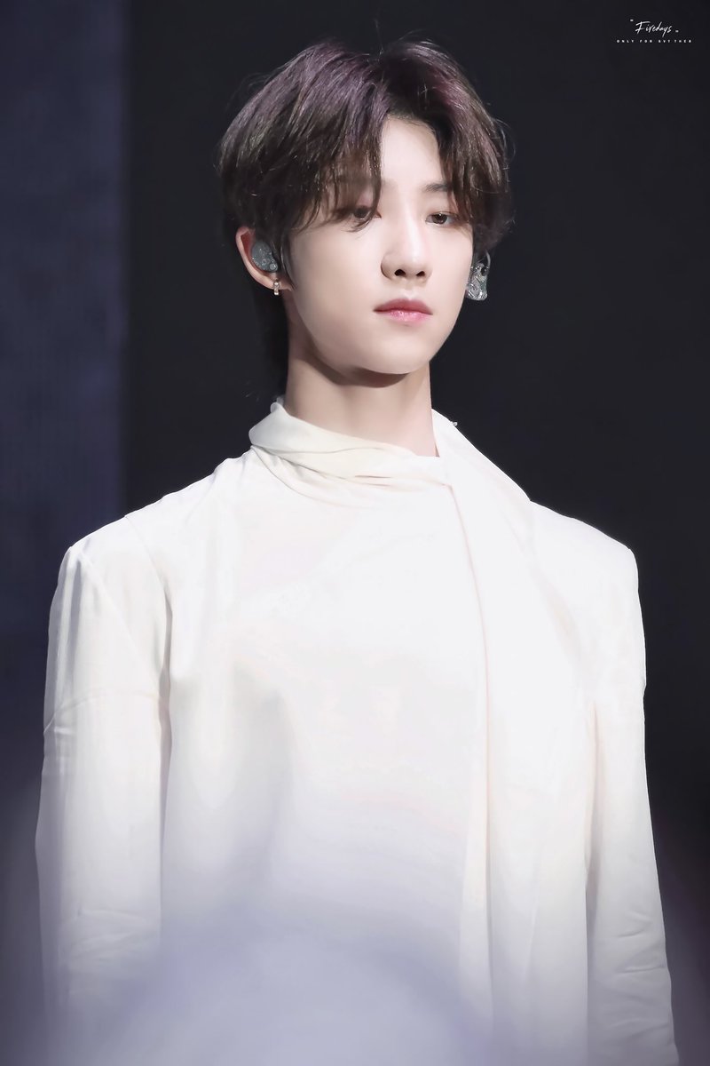 A thread of Minghao        as      ᵐⁱⁿᵍʰᵃᵒ