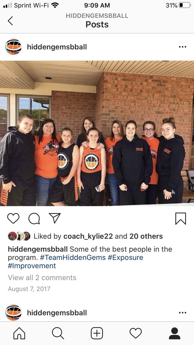 hiddengemsbball's tweet photo. TONS of talent has come thru Hidden Gems in our short time on the youth girls side! Proud to have laid bricks in the foundations of MANY players who are now benefitting from that hard work & exposure by catching scholarships and college options. #GetYaMoney Girls. #TeamHiddenGems https://t.co/wKyZn0abpl