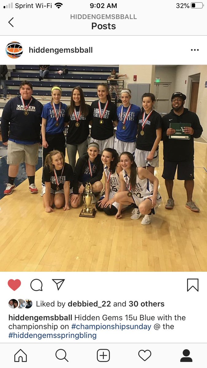 hiddengemsbball's tweet photo. TONS of talent has come thru Hidden Gems in our short time on the youth girls side! Proud to have laid bricks in the foundations of MANY players who are now benefitting from that hard work & exposure by catching scholarships and college options. #GetYaMoney Girls. #TeamHiddenGems https://t.co/wKyZn0abpl