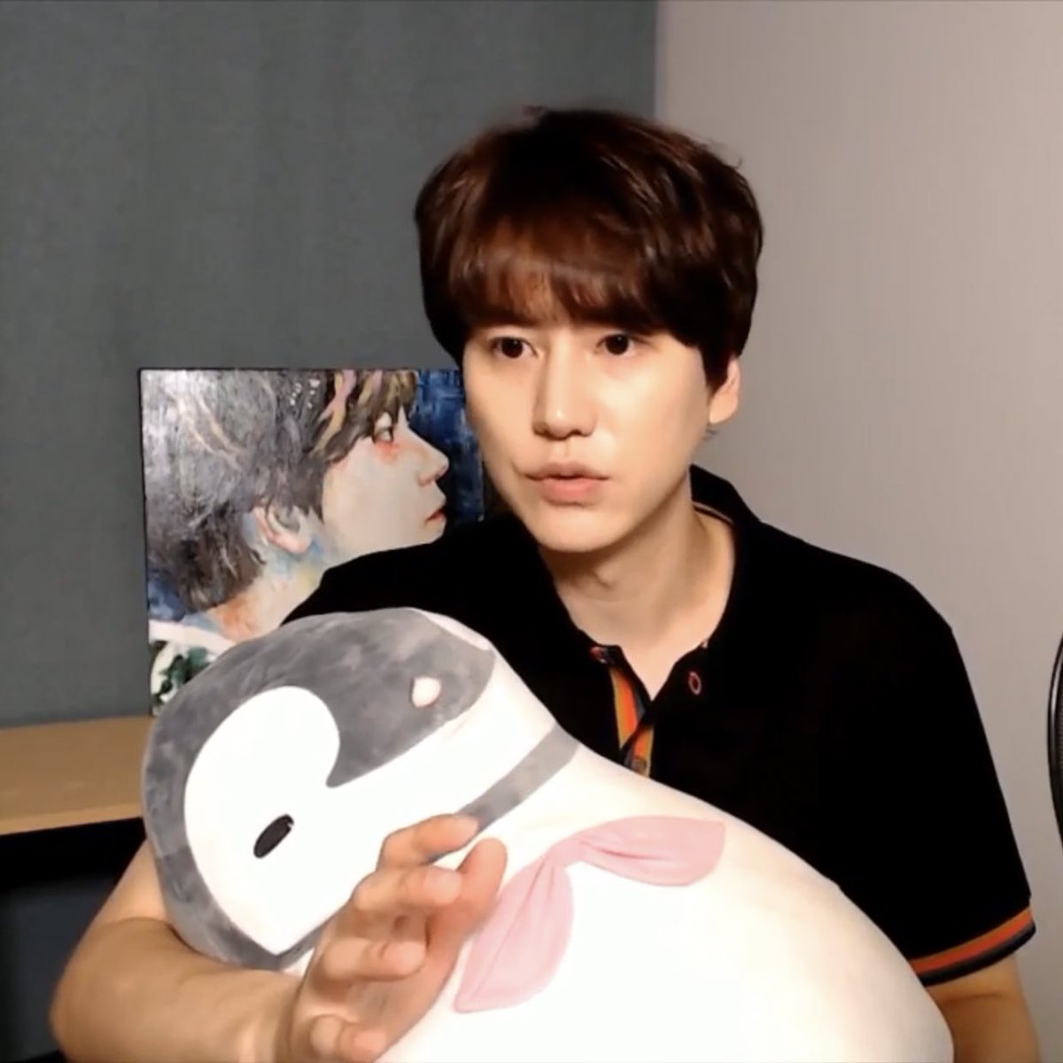 kyuhyun being pouty: a thread