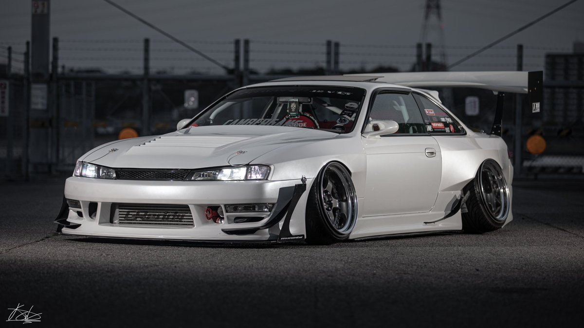 anikis14's tweet image. シルビア完成しました
A.BASEにて製作していただきました
フロント、リアフェンダー 製作
フロントバンパー 加工製作

形状反り等々 他にも細部までの拘りを形にしていただきました
完成イメージ、製作過程での実際見て要望変更に柔軟に対応して頂いて感謝しかないですありがとうございました🙏