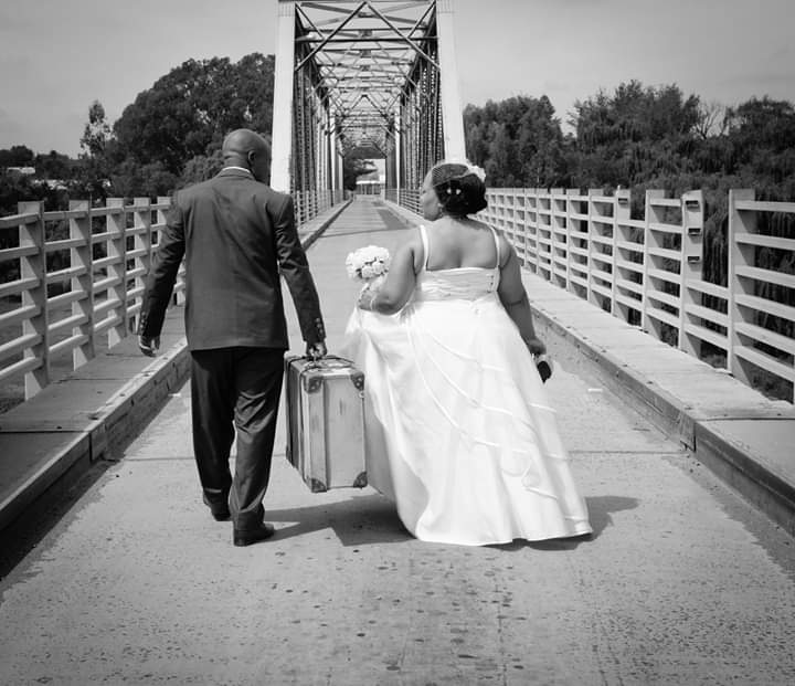 soaedi_dinah's tweet photo. He married me with 4 kids crazy right 😳, his family disowned him, 6 kids later...his family accepted us, 11yrs we are stronger than ever #FlamedCouples https://t.co/Lf7CWDxBtV