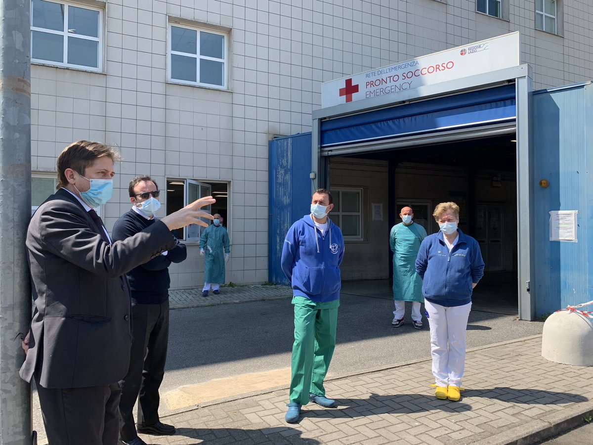 ASLRoma1's tweet photo. Il #viceministro @piersileri con il direttore #aslroma1 #AngeloTanese in visita al #Sanfilipponeri #covidcenter 🐣per portare un saluto per la festività e parlare con gli operatori sanitari #andratuttobene #Covid_19 @MinisteroSalute https://t.co/gmLCih07jJ