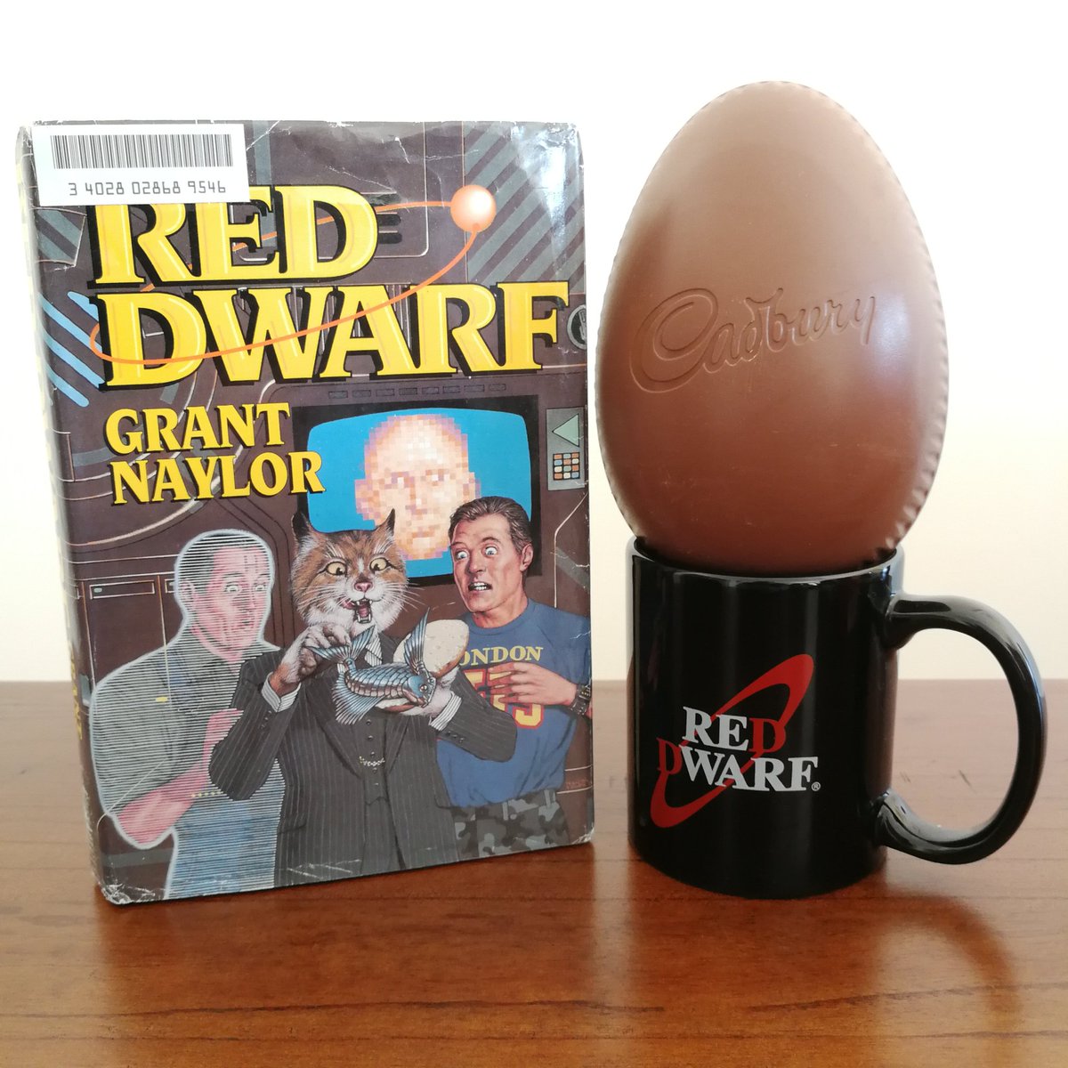 SpaceCorpDir's tweet photo. Happy Easter Smegheads!!!
#reddwarf https://t.co/Pz4ywTQP7U