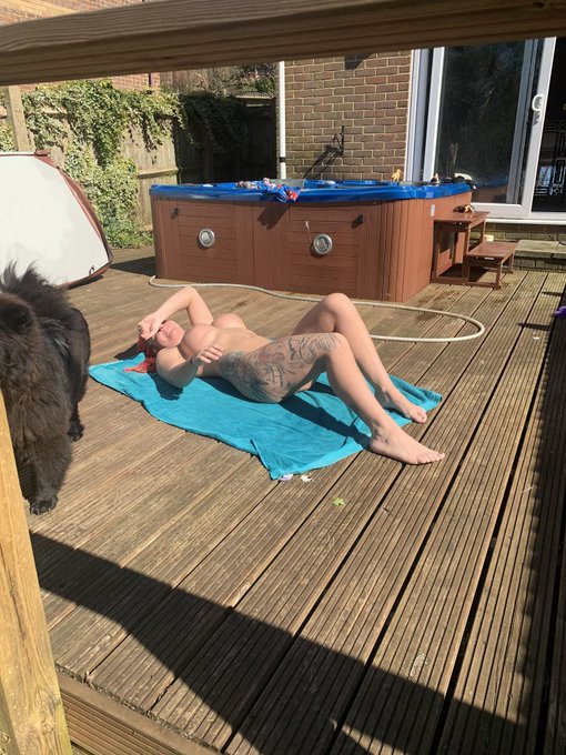 Happy Easter guys and girls xx https://t.co/L9TSXt7b5N<a href="/tag/pornlife"class="tags"><span>#pornlife</span></a><a href="/tag/hastings"class="tags"><span>#hastings</span></a><a href="/tag/contentcreator"class="tags"><span>#contentcreator</span></a>