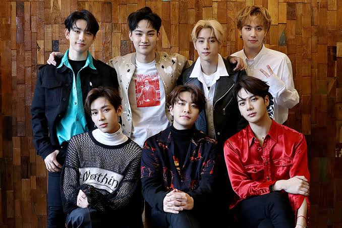 ⋮☰ ┋ ⌕ GOT7 songs that have the same vibes as One Direction songs . . .⠀❏ ⌇ a w h o l e a s s t h r e a d #GOT7  @GOT7Official  #GOT7_NOTBYTHEMOON  #OneDirection