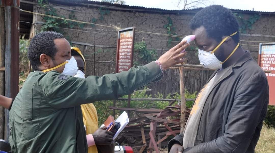 mimilalim's tweet image. Is this supposed to be done this way ??@lia_tadesse @TakeleUma 
Can't we use non-contact?

"Chinese authorities are using infrared thermometers to screen people for the illness, as the devices have become synonymous with trying to contain deadly outbreaks" (The New York times).