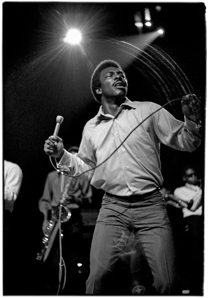 Le titre « Ninety-Nine And A Half (Won& #39;t Do)» de Wilson Pickett est né suite à un trajet en voiture,pendant lequel Eddie Floyd et Steve Cropper voient une pub vantant les mérites du Coca-Cola. Ils décident de remplacer l’amour du Coca par celui d’une femme et écrivent la chanson.
