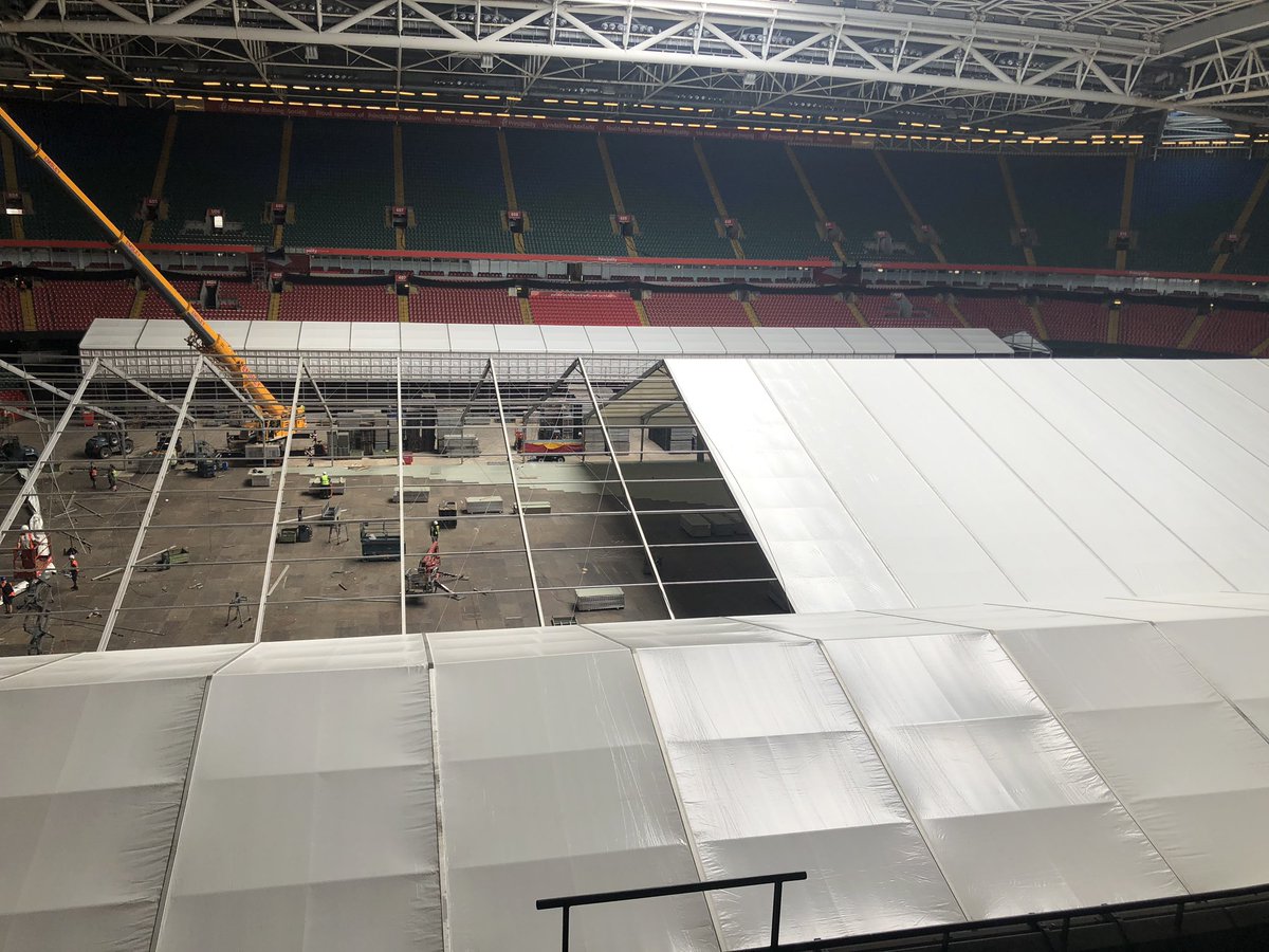 abisimonharris's tweet photo. Absolutely blown away by the progress being made at Dragon’s Heart Hospital this morning - first beds ready for patients - incredible what the team has achieved in 10 days - well done &amp; thank you @CV_UHB https://t.co/3gH6qWjyZp