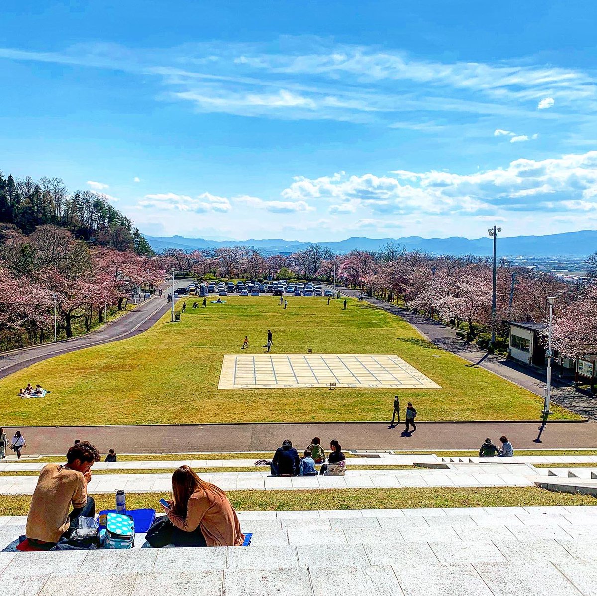 テンテン 山形youtube配信者 観光地 グルメ 時々車 天童にある舞鶴山に行ってきました 人間将棋は中止になりましたが そろそろ桜が見頃です ๑ ㅂ و 人が多いので 距離感は守って来るといいかも 山形 天童 舞鶴山 人間将棋 テンテン 山形youtube配信者 観光地 グルメ 時々車 天童にある舞鶴山に行ってきました 人間将棋は中止になりましたが そろそろ桜が見頃です ๑ ㅂ و 人が多いので 距離感は守って来るといいかも 山形 天童 舞鶴山 人間将棋