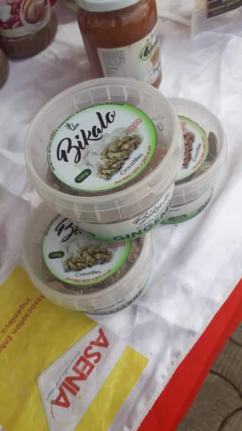 mbem_paule's tweet photo. Retrouvez les croustilles de gingembre de #bikalo 1000 cfa
Les sirops de gingembre de #Someba 3000 cfa
Les jus de baobab au gingembre 700 cfa
Les thé de gingembre miel de #Sappgo 3000 cfa
Le thé gingembre 1500 cfa
La poudre de gingembre de #sunca
Les infusions de gingembre https://t.co/FXYISJtXpu