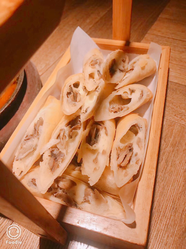 Cindy_0042's tweet photo. #China delicious food in China🥰 https://t.co/8JPfqK0vI5