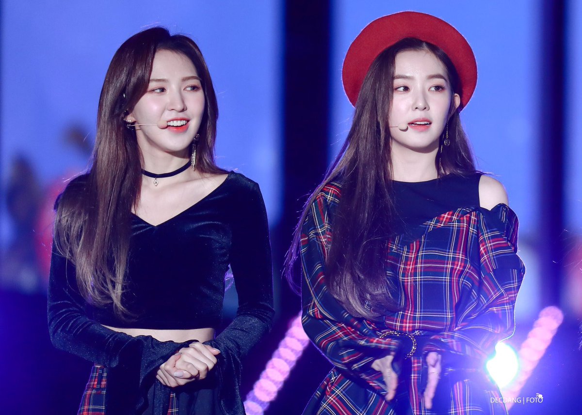 decdang's tweet photo. 181104 IRENE &amp; WENDY #RedVelvet #baejoohyun #sonseungwan #손승완 #배주현 #웬디 #아이린 https://t.co/YjsqPafl32