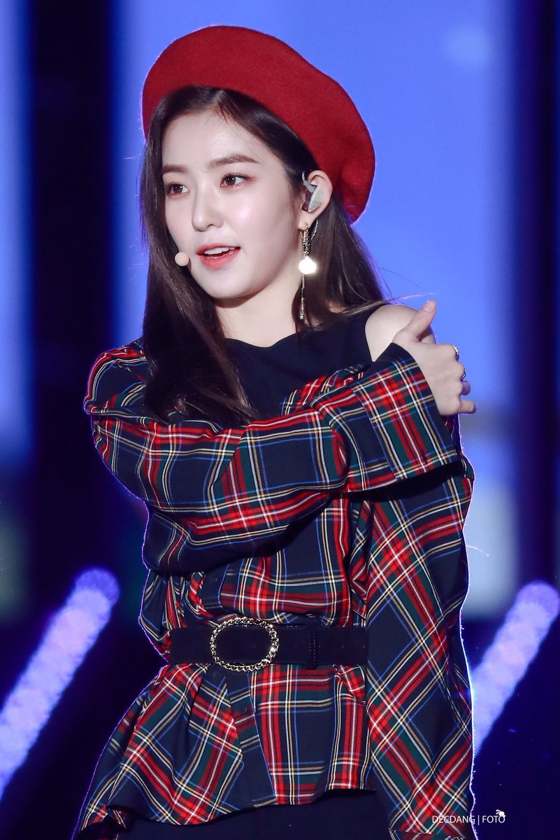 decdang's tweet photo. 181104 IRENE &amp; WENDY #RedVelvet #baejoohyun #sonseungwan #손승완 #배주현 #웬디 #아이린 https://t.co/YjsqPafl32