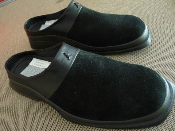 There is a wide world of Air Jordan dress shoes. Need these mules. There is a wide world of Air Jordan dress shoes. Need these mules.