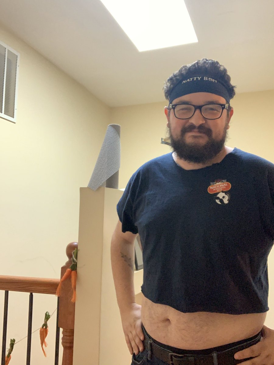 TobyFrevert's tweet image. Day 35: I made a crop top