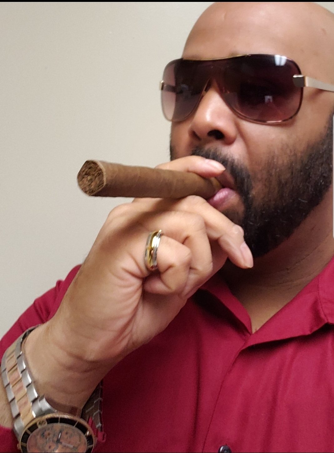 Happy Birthday Marion \" Suge \" Knight !  