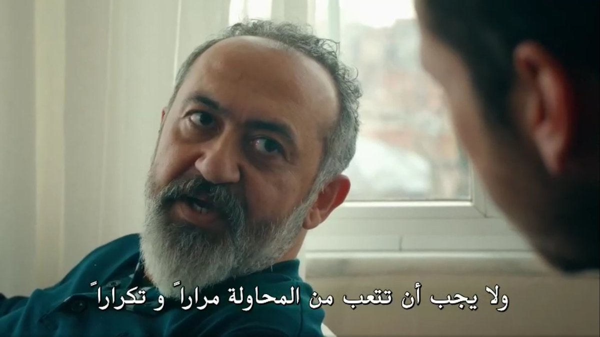 Emi said To y the thing that your father had and that you dont have is patience,means when you learn To be patient and to try many times without giving up,then you Will be a father for the pit,the wall that came after that scene confirmed that y is becoming idris  #cukur  #EfYam +