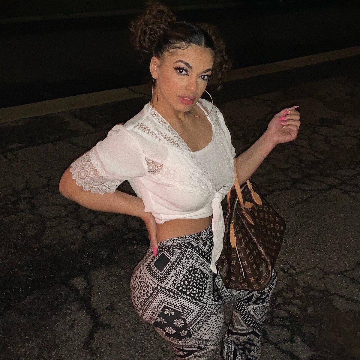 Eating right during quarantine 🍑