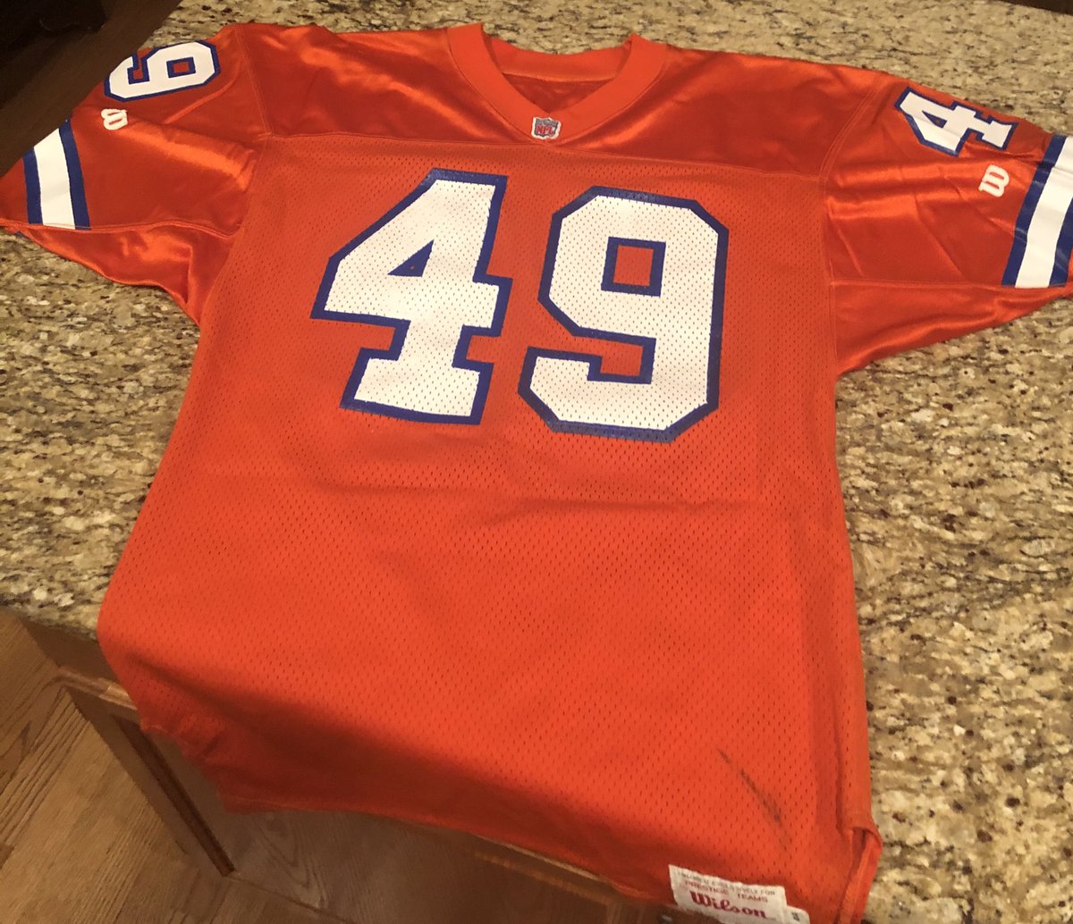 BroncosQBClub's tweet image. No idea if this will work but hey we want to give back in odd times.  If we get to 10k followers we will give away a jersey worn by Dennis Smith in the 1991 season to one of our followers..so help spread the word!  #BroncosCountry