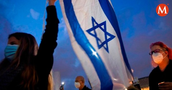 Milenio's tweet photo. Adiós #cuarentena y toque de queda, #Israel da por superada la peor fase del #coronavirus 
https://t.co/QVCfDrg8cT https://t.co/vmZ1ciKPQs