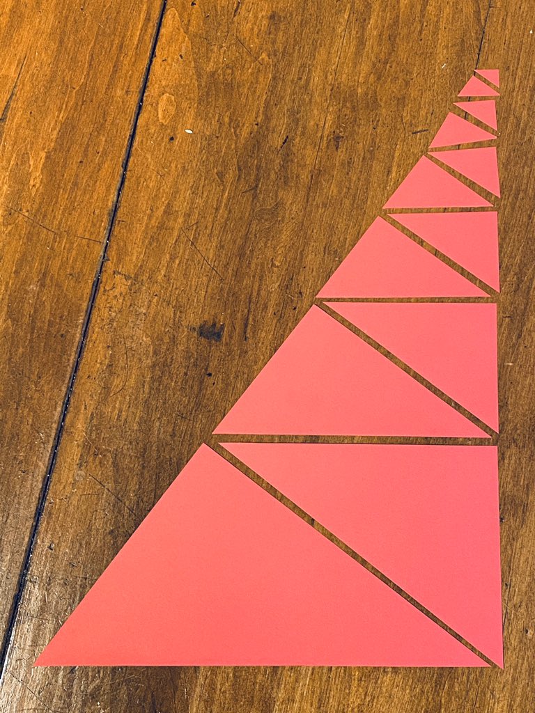 I made some similar right angles triangles from red and orange card for today’s  #mathartchallenge from  @anniek_p.Here is a thread following some of my explorations.