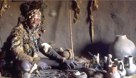 Kuromba - is basically when one goes to a witch doctor, (not a traditional healer there is a difference) and they get spiritual intervention to give them spiritual powers over a certain area of their life, it could be wealth or even to win all your physical fights (mangoromera)
