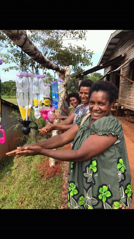 RotaryHHFH's tweet photo. @east_sj 🖐️🚰 #rotary #handwashing #behaviourchange project #handhygieneforhealth WATCH VIDEO https://t.co/uKEEDPh8e0 https://t.co/HtUOzsVYKT with #SPATAP Portable Tap making communities hygienic instantly https://t.co/7X3H0SlUB7  info@handhygieneforhealth.org #COVID19 https://t.co/F0W8Fvbd9l