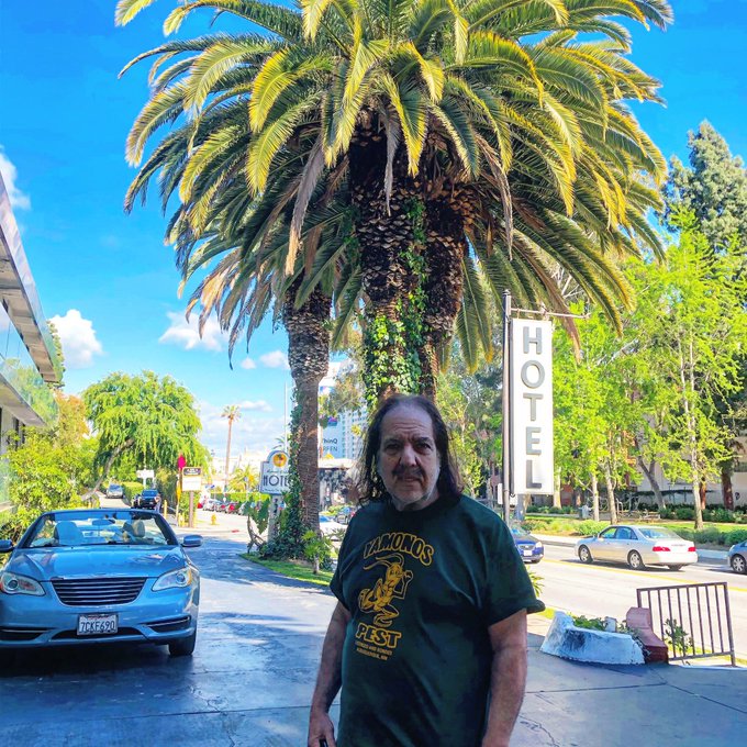 It&rsquo;s another beautiful day in California.  Happy almost 420.  Who in LA has the best weed?!? https://t<a href="/tag/president"class="tags"><span>#president</span></a><a href="/tag/photoshop"class="tags"><span>#photoshop</span></a><a href="/tag/flotus"class="tags"><span>#flotus</span></a><a href="/tag/trump"class="tags"><span>#trump</span></a>