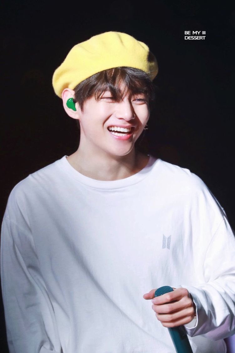 Taehyung in berets ~ a needed thread