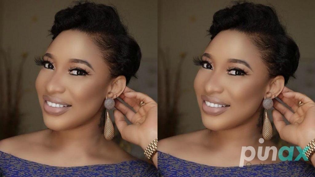 showitnaija4's tweet photo. Nigerians Descend on Tonto Dikeh For Revealing That Her New Boyfriend Is Rich https://t.co/nXqW5JTWlh https://t.co/RR7vuKCa7F