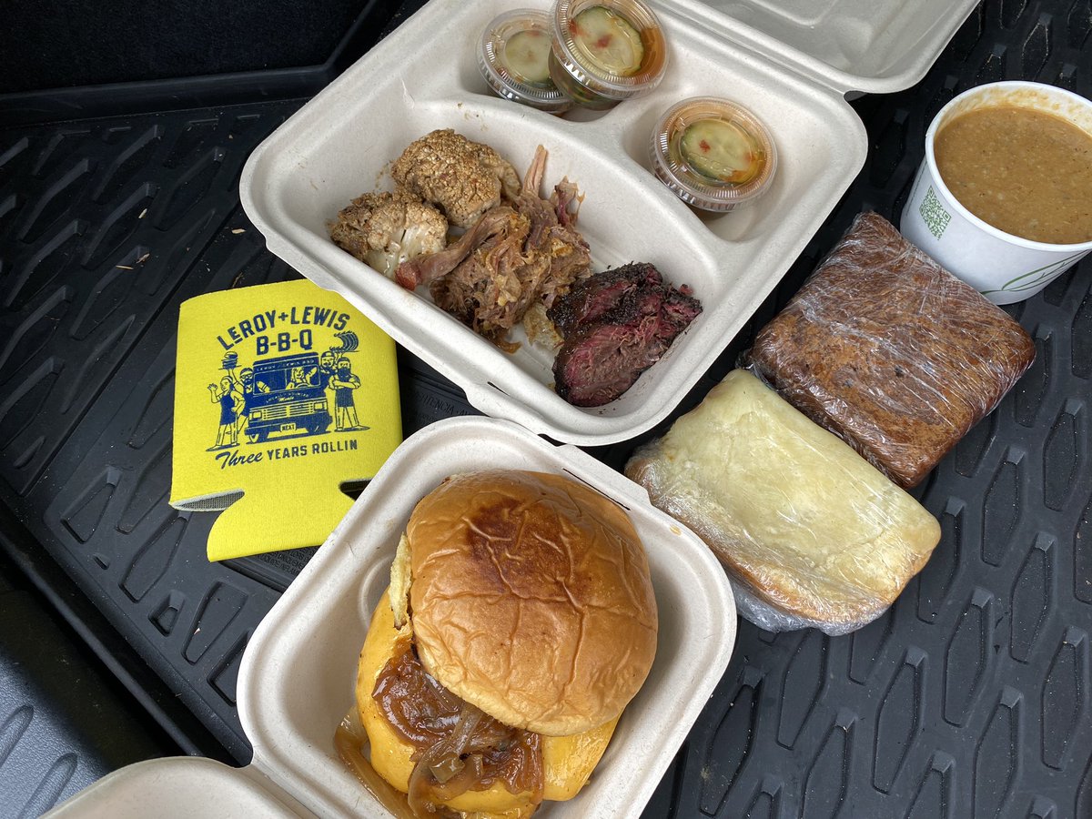 TheSmokingHo's tweet photo. Happy 3 years to @LeRoyandLewis! 🍔, beef cheeks, whole hogs, and cauliflower burnt ends with Sambal cucumbers, pork hash, Mexican hot cocoa brownie, and gooey butter birthday cake. #trunkfood https://t.co/iUzr1JeGZz