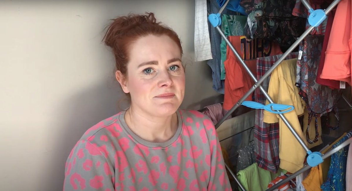 traversetheatre's tweet photo. It's time for our final #FiveFromInside! 😮

Clemmy (@SuzanneMagowan) has some great news she needs to tell her daughter. Or does she? 

All #FiveFromInside pieces are now available to watch on our YouTube channel until 9pm (BST) on Sat 2 May!

🎞️https://t.co/aqDsfnjh1f https://t.co/FwMlZYCCxG